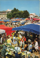 Pornichet * Vue Sur Le Marché * Foire Marchands - Pornichet