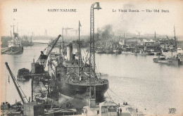 St Nazaire * Vue Sur Le Vieux Bassin * Bateau Paquebot - Saint Nazaire