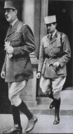 2 Photos Repro. - Le Général De Gaulle Et Son Ordonnance Le Lt De Courcel - L'appel Du 18.6.1940 - BE - Persone