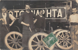 PARIS-CARTE-PHOTO- FABRIQUE DE CHARIOTS DILIGENCE MOTO NAPHTA - Transporte Público