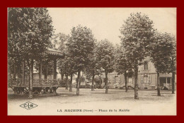 La Machine , Place De La Mairie    ( Scan Recto Et Verso ) - La Machine