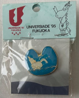 JAPAN ,1995 WORLD UNIVERSIADE SUMMER GAMES FUKUOKA BADGE - Natation