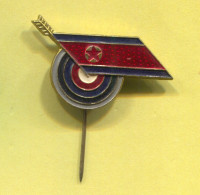 Archery Shooting - North Korea Association, Vintage Pin Badge Abzeichen - Tiro Al Arco