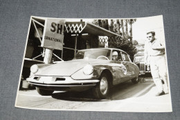 RARE Grande Photo Ancienne 15 Mai 1960 Originale, 24 Cm. Sur 18 Cm.voiture De Course. - Auto's