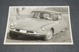 RARE, Photo Ancienne,voiture Sur Circuit ,originale, 18 Cm. Sur 13 Cm.voiture De Course. - Automobile