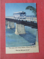 Bus The Seven Mile Bridge Between Miami _ Key West.  Florida > Miami  Ref 6102 - Miami