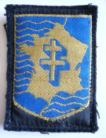 * Ecusson Brodé - Tissu - Patch - Insigne - ECUSSON DE LA 2° BRIGADE BLINDEE - CROIX DE LORRAINE - DB - MILITAIRE - Patches