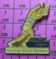 2219 Pin's Pins / Beau Et Rare / THEME : SPORTS / RACING PARIS BASKET ADIA INTERIM - Basketbal