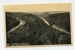 AK 138610 BELGIUM - Herbeumont - Le Tombeau Du Chevalier Vers La Droite - Herbeumont