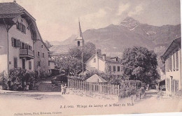 VILLAGE DE LAVEY ET LA DENT DU MIDI - Lavey