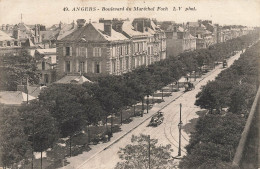 Angers * Boulevard Du Maréchal Foch * Automobile Voiture Ancienne - Angers