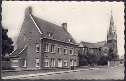 +++ CPA - OUDENBURG - Eglise Notre Dame - Presbytère   // - Oudenburg