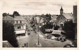 La Baule * Place De L'église Et Avenue De La Gare - La Baule-Escoublac