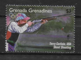 GRENADINES  N° 1745  * *  ( Cote 3.75e ) Jo 1996 Tir - Shooting (Weapons)