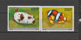 P.A. N° 128 & 129 = 2 TIMBRES COMORES NEUFS** DE 1977     Cote : 12 € - Comores (1975-...)