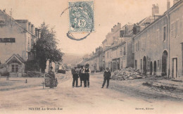 MOUTHE (Doubs) - La Grande Rue - Café Michalet - Voyagé 1907 (2 Scans) Emile Bouverel, 4 Rue De L'Hôpital, Morteau 25 - Mouthe