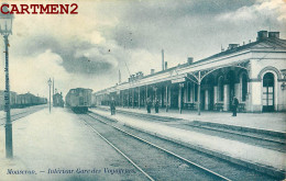 MOUSCRON INTERIEUR DE LA GARE DES VOYAGEURS TRAIN LOCOMOTIVE BAHNHOF STATION BELGIQUE  - Moeskroen