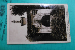 Delcampe - D 56 - Baud Et Ses Environs - Aux Restes Du Château De Quinipily, Fontaine D'isis Déesse - Baud