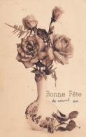 Bouquet De Rose Dans Vase Fleuri Genre Gallé - Collections & Lots