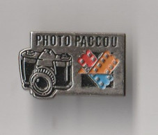 PIN'S THEME  PHOTOGRAPHE  PACCOU - Fotografia