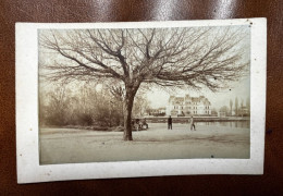 Annecy * Photo Genre CDV Circa 18890/1900 * Préfecture Du Jardin Publique * Photographe Frédéric Peccoud - Annecy