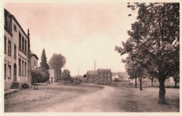 Musson  "  Place Georges Goffinet   " Années  50 - Musson