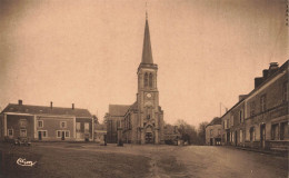 Assé Le Béranger * La Place De L'église - Andere & Zonder Classificatie