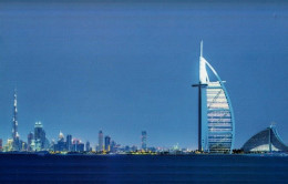 1 AK Dubai * Das Hotel Burj Al Arab In Dubai - Eines Der Luxuriösesten Hotels Der Welt Und Die Skyline Von Dubai * - Dubai