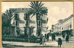 VXB297 -  BARLETTA PIAZZA MASSIMO D'AZEGLIO - ANIMATA 1920 CIRCA - Barletta