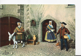 FRANCE ,POUPEES,COSTUMES TRADITIONELLES, BERGER ,ANE - Poupées