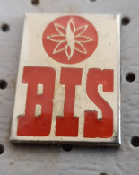 BIS Saponia Osijek Air Freshner Cosmetics Croatia Pin - Parfums