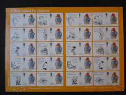 GREAT BRITAIN SG A BEAR CALLED PADDINGTON 20 STAMPS SMILER SHEET WITH GUTTERS & LABELS - Hojas & Múltiples