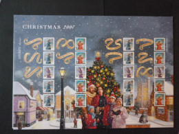 GREAT BRITAIN SG 2789-90 CHRISTMAS 2007 20 STAMPS SMILER SHEET WITH GUTTERS & LABELS - Fogli Completi