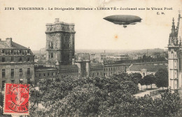 Vincennes * Le Dirigeable Militaire LIBERTE évoluant Sur Le Vieux Fort * Zeppelin Saucisse - Vincennes