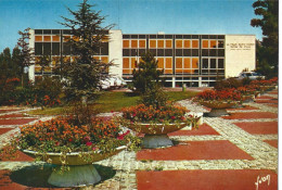 Carte Postale - La Celle St-Cloud - L'Hôtel De Ville - La Celle Saint Cloud