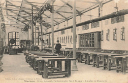 Vierzon * école Nationale Professionnelle Henri BRISSON * L'atelier De Menuiserie - Vierzon