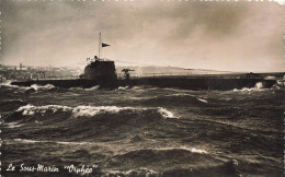 Bateau * Le Sous Marin ORPHEE * Navire De Guerre * Militaria - Sous-marins