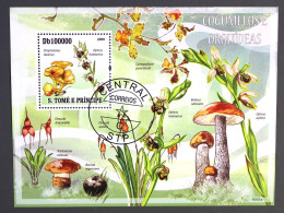 SAO TOME E PRINCIPE (SAINT THOMAS ET PRINCE) Champignons Orchidées,Yvert BF 505. Feuillet émis En 2009. Oblitéré, Used - Champignons