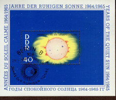 DDR Block 021 Jahr Der Ruhigen Sonne Gestempelt Used (3) - 1950-1970