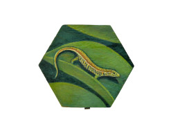 LIZARD On A LEAF Hand Painted On A Wooden Trinket Box - Animali