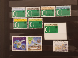 REPUBLIQUE ISLAMIQUE DU COMMORES MNH ** Lot De 10 Timbres - Comores (1975-...)