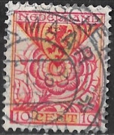 Afwijking Rood Krasje Onderin Bij De Rechter 10 In 1925 Kinderzegels 10+ 2½ Cent Rood/geel NVPH 168 - Variétés Et Curiosités