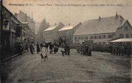 J2006 - GIROMAGNY - D90 - Grande Place - Décoration De Drapeaux Par Le Général JOFFRE - Giromagny