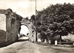 Montchauvet * Rue Et Porte De Bretagne - Andere & Zonder Classificatie