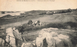 Ile De Bréhat * RARE CPA ! * Une Batteuse Dans Les Champs * Agriculture Battage Scène Agricole Foins Fenaison - Ile De Bréhat