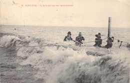 FRANCE - 50 - Saint-Pair - Le Bain Par Une Mer Mouvementée - Carte Postale Ancienne - Saint Pair Sur Mer