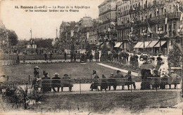 Rennes * La Place De La République Et Les Nouveaux Jardins Sur La Vilaine - Rennes