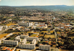 84-BOLLENE- VUE AERIENNE DE LA VILLE EN 1er PLAN LES NOUVEAUX QUARTIERS - Bollene