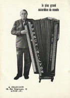 LYON - Le Plus Grand Accordéon Du Monde , A FRANCHINI , Foire De Lyon 1964 - Musikinstrumente