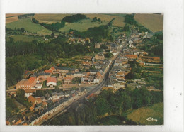 Marseille-en-Beauvaisis (60) : Vue Aérienne Générale Au Niveau Du Quartier De La Rue Principale En 1980 GF. - Marseille-en-Beauvaisis